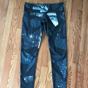 ALO space leggings